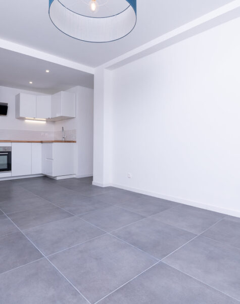 79185FD7-5152-4E4B-B97F-8A5CDBB62C50